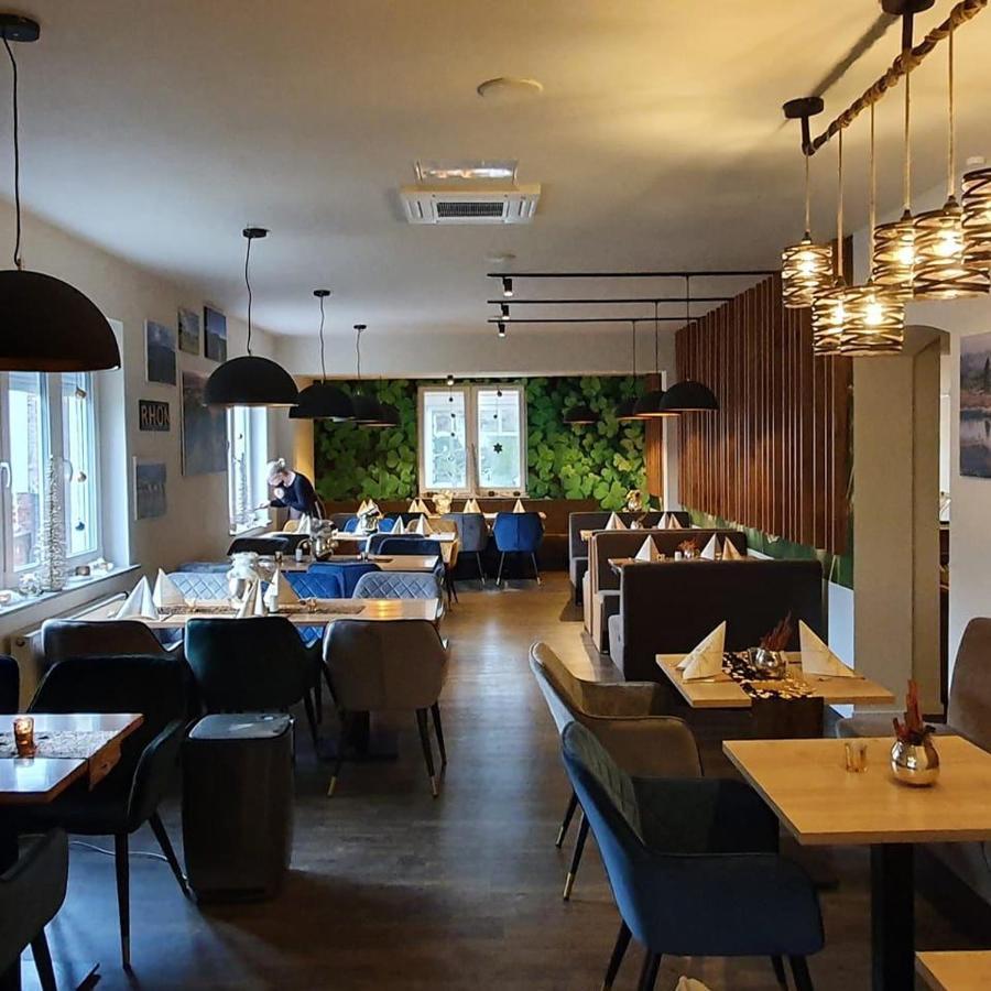 Rhoenblick Landhotel - Restaurant - Countrypub Petersberg  Extérieur photo
