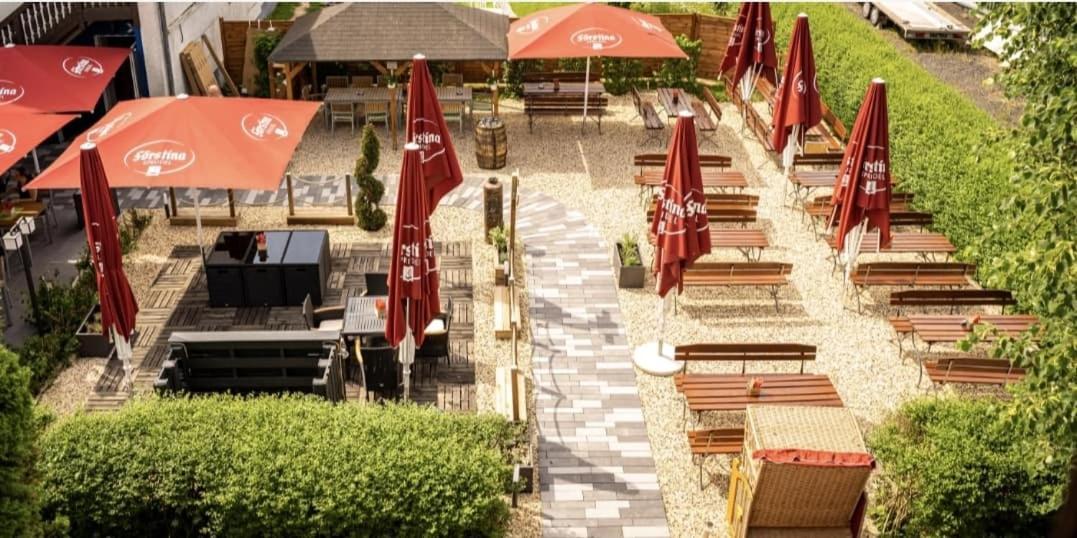 Rhoenblick Landhotel - Restaurant - Countrypub Petersberg  Extérieur photo