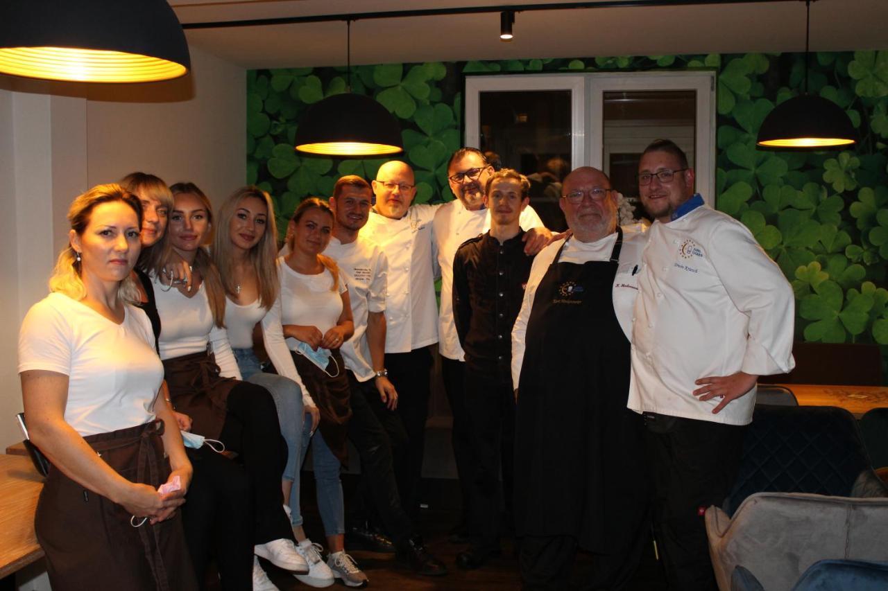 Rhoenblick Landhotel - Restaurant - Countrypub Petersberg  Extérieur photo