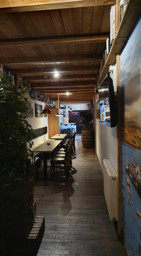 Rhoenblick Landhotel - Restaurant - Countrypub Petersberg  Extérieur photo